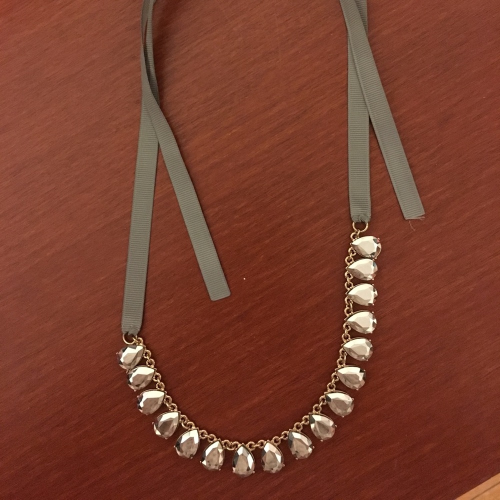 Loft Ribbon Necklace